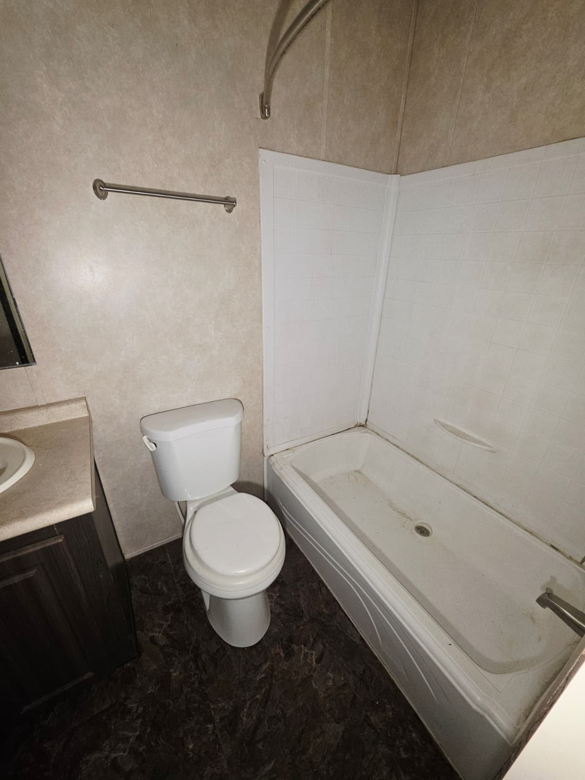 2019 Legacy 1664-32C (Pre-Owned) - Image 4