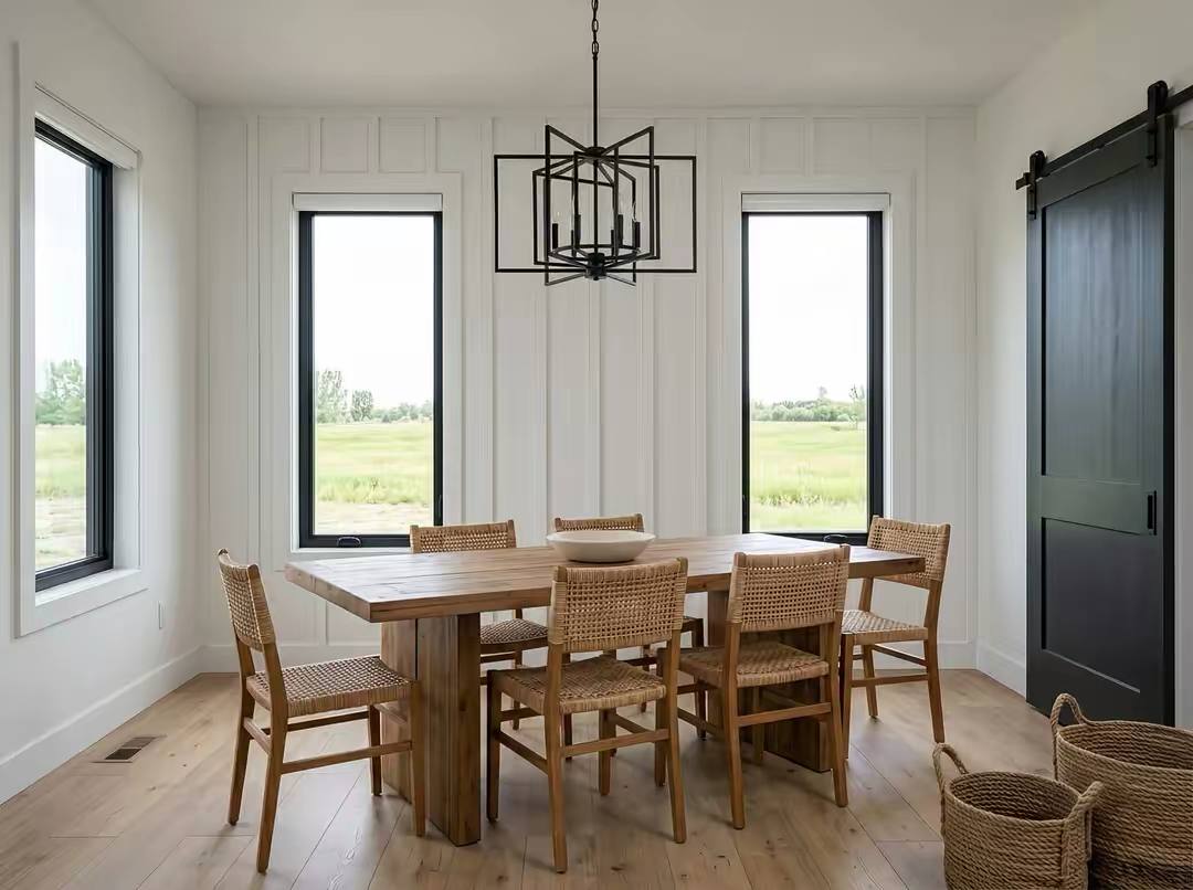 Modern Cottage Home - Image 3